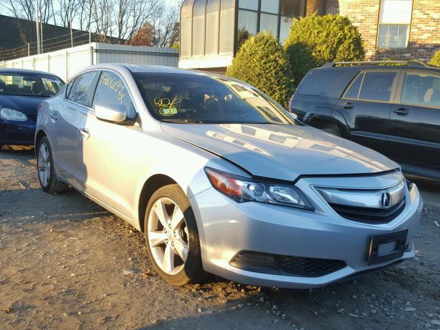 19VDE1F34FE010064 - 2015 ACURA ILX 20 SILVER photo 1