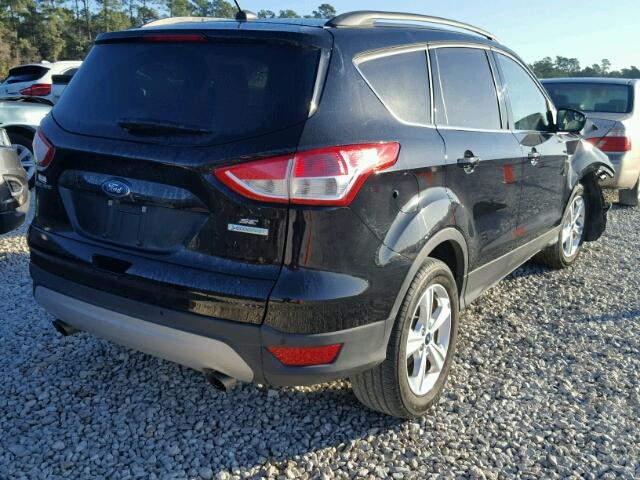 1FMCU0GX5GUB58062 - 2016 FORD ESCAPE SE BLACK photo 4