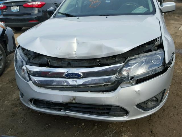 3FAHP0HA9BR253841 - 2011 FORD FUSION SE SILVER photo 9