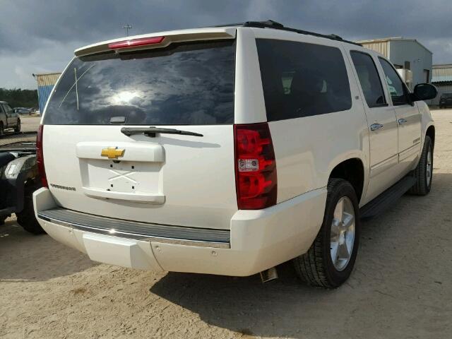 1GNSCKE02DR360819 - 2013 CHEVROLET SUBURBAN C WHITE photo 4