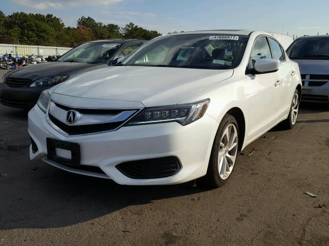 19UDE2F39HA011022 - 2017 ACURA ILX BASE WHITE photo 2