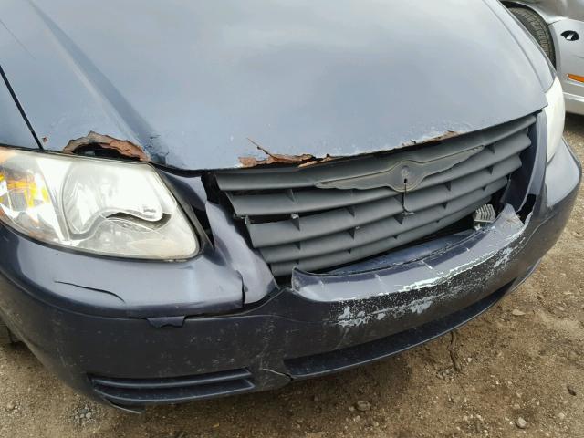 1A4GJ45R07B246369 - 2007 CHRYSLER TOWN & COU BLUE photo 9