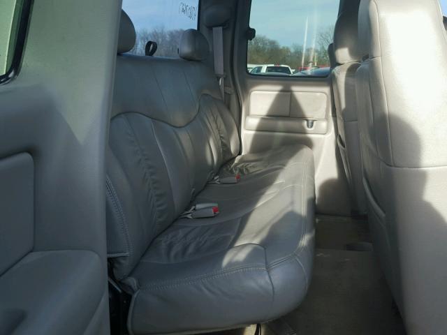 1GCHK29U81E292564 - 2001 CHEVROLET SILVERADO GRAY photo 6