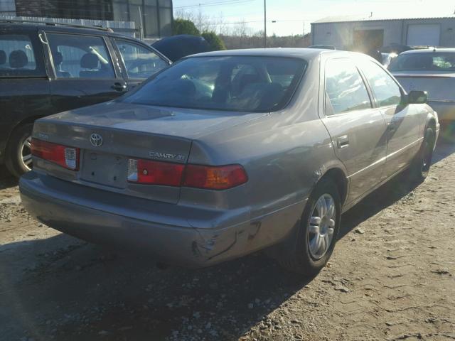 4T1BG22KXYU684201 - 2000 TOYOTA CAMRY CE GRAY photo 4