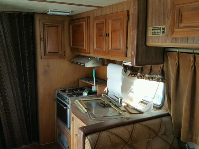 1GBJP37W4G3312377 - 1986 CHALET MOTORHOME WHITE photo 6