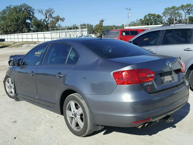 3VW3L7AJXCM466702 - 2012 VOLKSWAGEN JETTA TDI GRAY photo 3