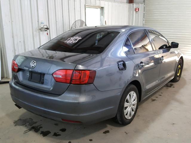 3VW2K7AJ1DM318809 - 2013 VOLKSWAGEN JETTA BASE 灰色 照片 4