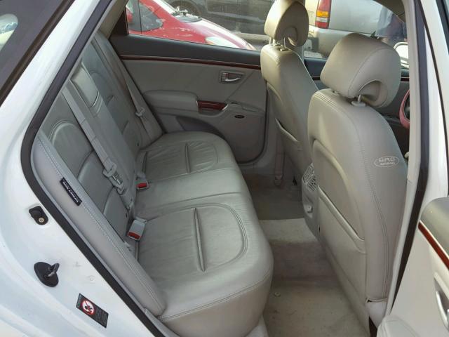 KMHFC46F07A218055 - 2007 HYUNDAI AZERA SE WHITE photo 6