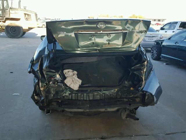 JTDBE32K720120858 - 2002 TOYOTA CAMRY LE GREEN photo 9