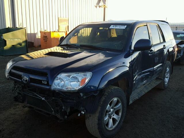 JTEBT14R658026864 - 2005 TOYOTA 4RUNNER SR BLUE photo 2