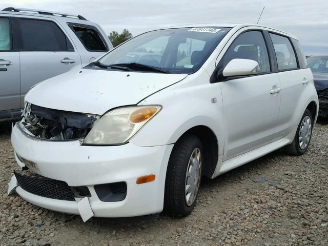 JTKKT624560131185 - 2006 TOYOTA SCION XA WHITE photo 2