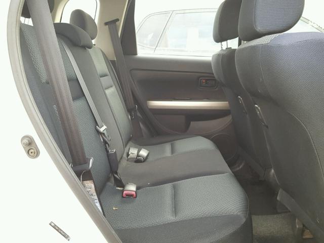 JTKKT624560131185 - 2006 TOYOTA SCION XA WHITE photo 6