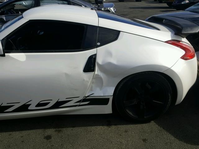 JN1AZ4EH3AM506189 - 2010 NISSAN 370Z WHITE photo 9