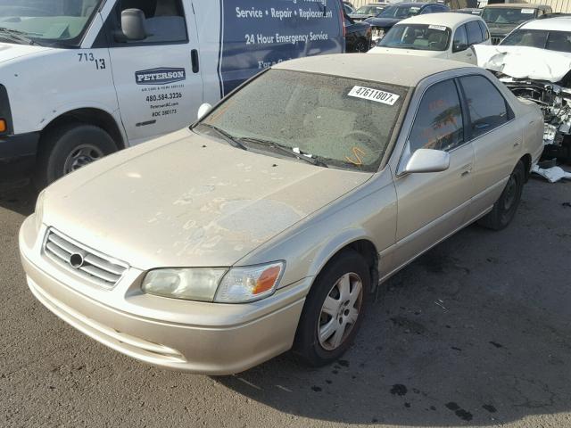 JT2BG28K9Y0404568 - 2000 TOYOTA CAMRY LE 金色 照片 2