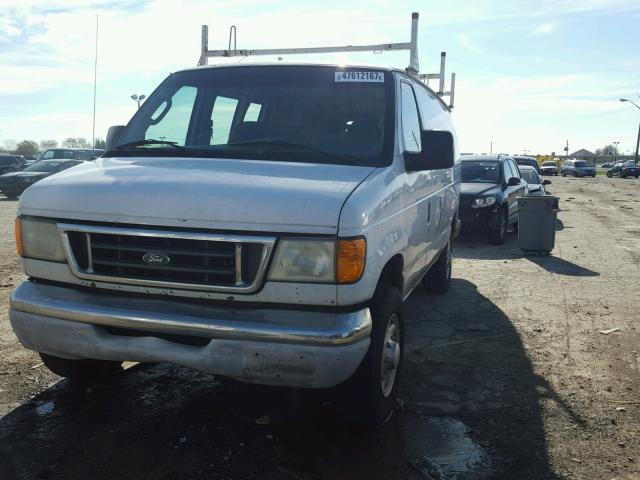 1FTSS34L54HA25556 - 2004 FORD ECONOLINE WHITE photo 2