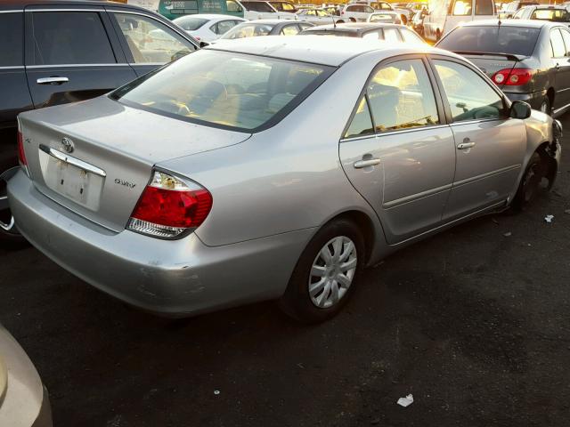 4T1BE32K05U091213 - 2005 TOYOTA CAMRY LE GRAY photo 4