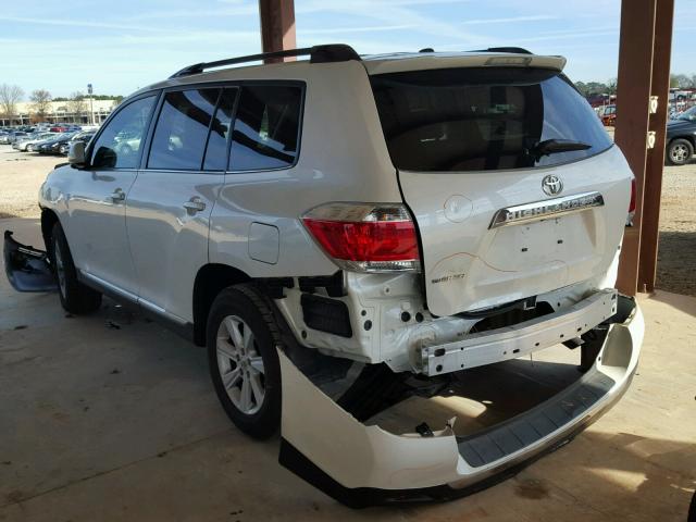 5TDZK3EH9CS075086 - 2012 TOYOTA HIGHLANDER WHITE photo 3