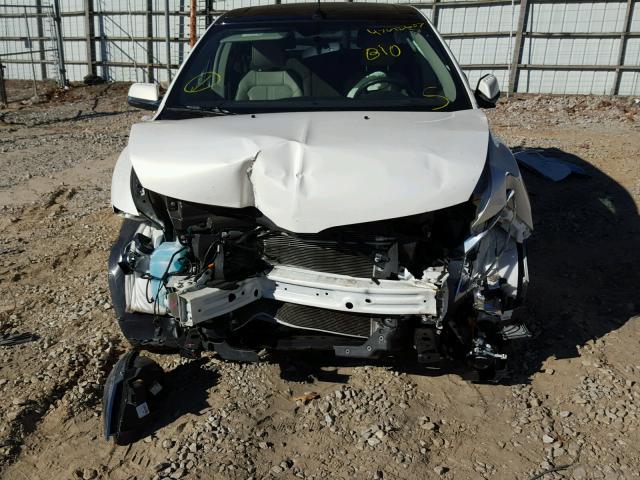 2LMDJ6JK5DBL22669 - 2013 LINCOLN MKX WHITE photo 9