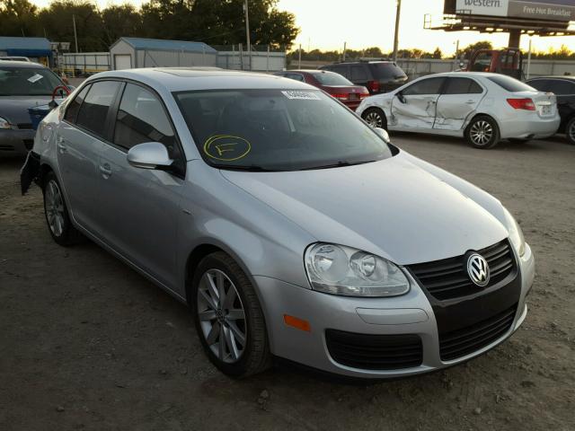 3VWRJ7AJ9AM106141 - 2010 VOLKSWAGEN JETTA WOLF SILVER photo 1