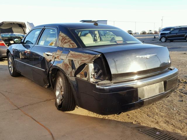 2C3JA63H75H682145 - 2005 CHRYSLER 300C BLACK photo 3