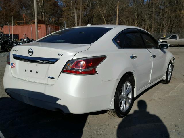 1N4AL3AP3EC133663 - 2014 NISSAN ALTIMA WHITE photo 4