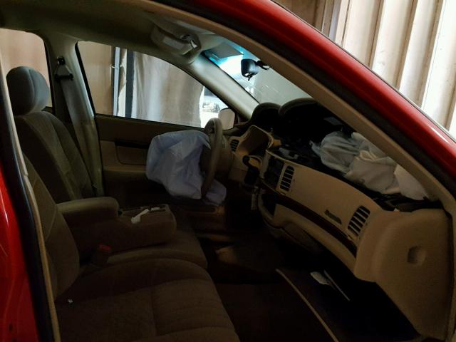 2G1WF55E829370950 - 2002 CHEVROLET IMPALA RED photo 5