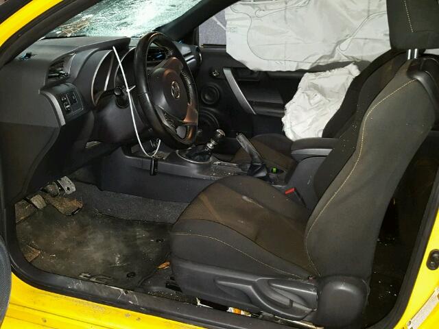 JTKJF5C70C3029373 - 2012 TOYOTA SCION TC 黄色 照片 5