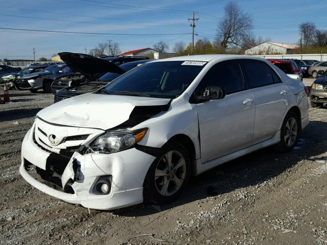 2T1BU4EE4BC754147 - 2011 TOYOTA COROLLA BA WHITE photo 2