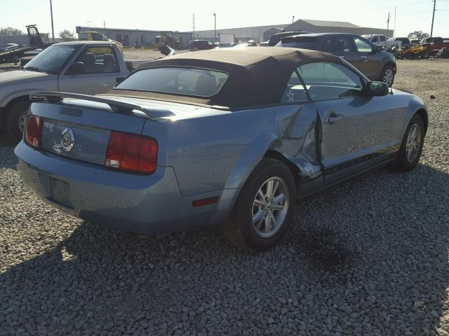 1ZVFT84N665255492 - 2006 FORD MUSTANG BLUE photo 4