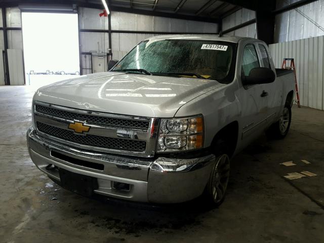 1GCRKSEA8DZ213228 - 2013 CHEVROLET SILVERADO SILVER photo 2