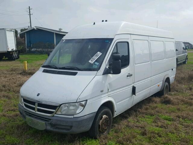 WD0PD544665881657 - 2006 DODGE SPRINTER 3 WHITE photo 2