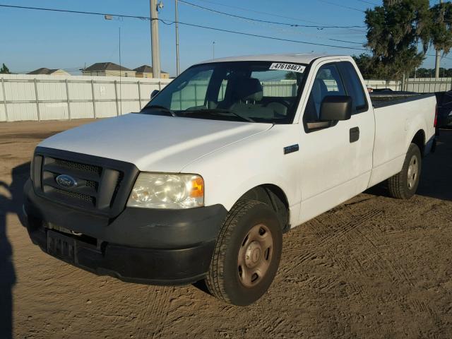 1FTVF12585NB80731 - 2005 FORD F150 WHITE photo 2