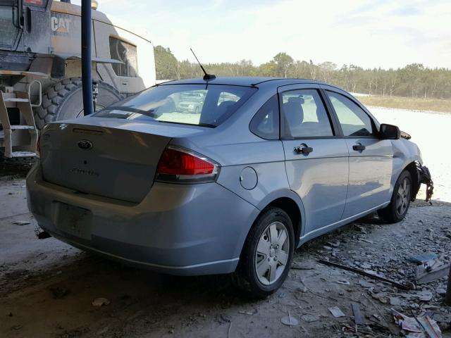 1FAHP34N68W110216 - 2008 FORD FOCUS S/SE BLUE photo 4