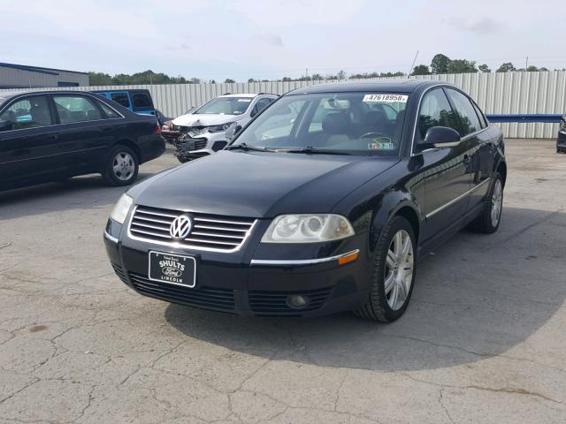 WVWTU63B35E076341 - 2005 VOLKSWAGEN PASSAT GLX BLACK photo 2