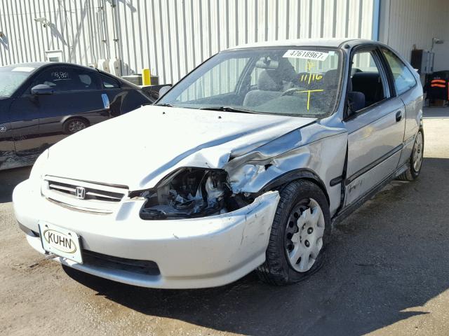 1HGEJ6223WL091245 - 1998 HONDA CIVIC DX SILVER photo 2