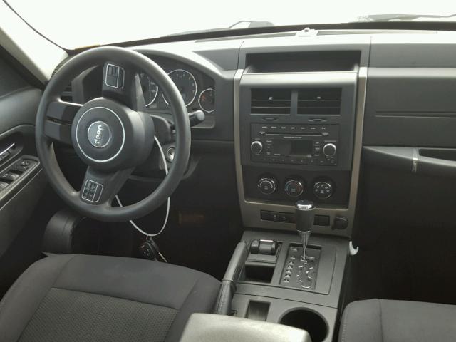 1C4PJMAK3CW142296 - 2012 JEEP LIBERTY SP SILVER photo 9