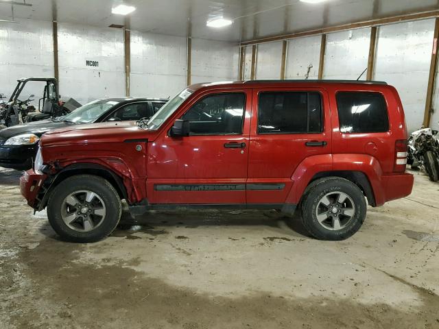 1J8GN28K58W215179 - 2008 JEEP LIBERTY SP RED photo 9