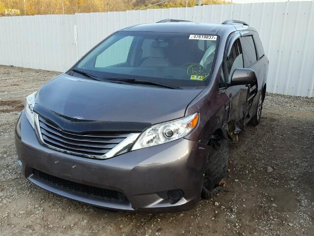 5TDJK3DCXGS131075 - 2016 TOYOTA SIENNA LE CHARCOAL photo 2