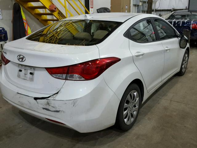 5NPDH4AEXBH011847 - 2011 HYUNDAI ELANTRA GL WHITE photo 4