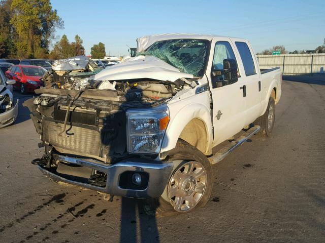 1FT7W2BT7DEB60532 - 2013 FORD F250 SUPER WHITE photo 2