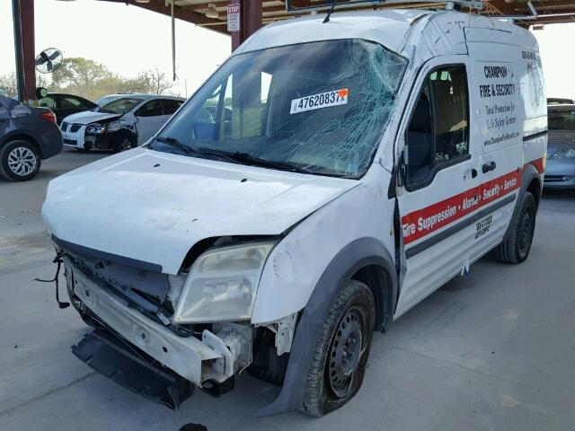 NM0LS7CN4AT020739 - 2010 FORD TRANSIT CO WHITE photo 2