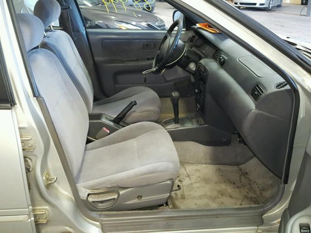 1N4AB41D0WC720628 - 1998 NISSAN SENTRA E SILVER photo 5