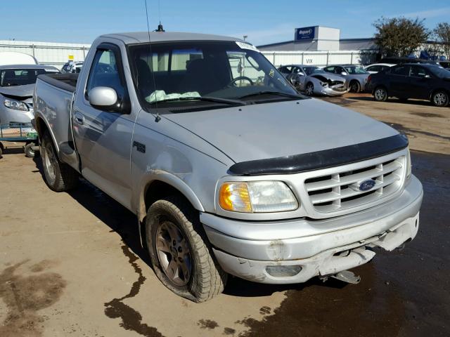 2FTRF082X3CA06588 - 2003 FORD F150 SILVER photo 1