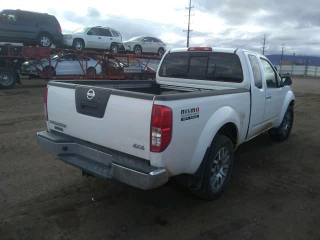 1N6AD06W88C416471 - 2008 NISSAN FRONTIER K WHITE photo 4