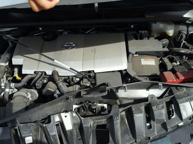 JTDKARFP2H3006424 - 2017 TOYOTA PRIUS PRIM 白色 照片 7