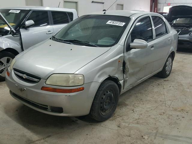 KL1TD52644B123222 - 2004 CHEVROLET AVEO SILVER photo 2