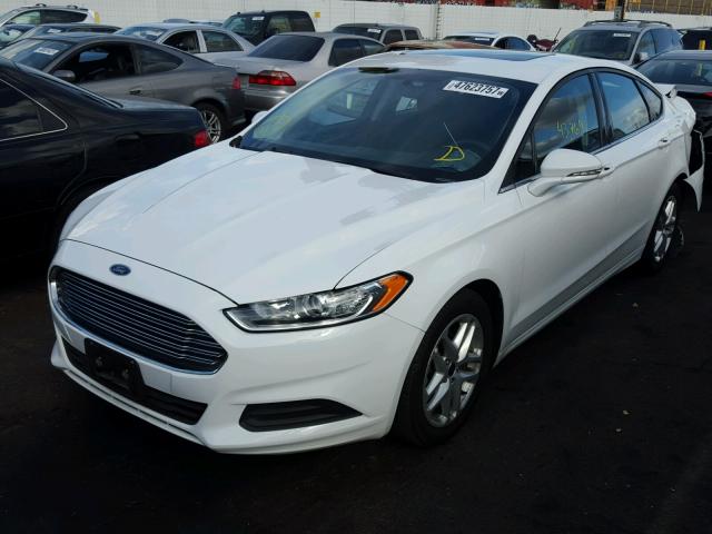 3FA6P0H75GR149009 - 2016 FORD FUSION SE WHITE photo 2