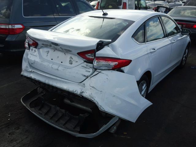 3FA6P0H75GR149009 - 2016 FORD FUSION SE WHITE photo 4