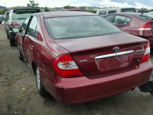 4T1BF30K42U001993 - 2002 TOYOTA CAMRY LE RED photo 3