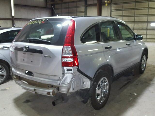 5J6RE4H33AL085845 - 2010 HONDA CR-V LX SILVER photo 4